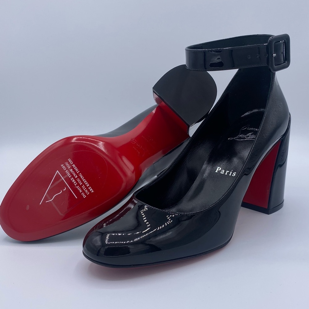 Christian Louboutin "So Sab" Patent Leather Pumps. Authentic, New!